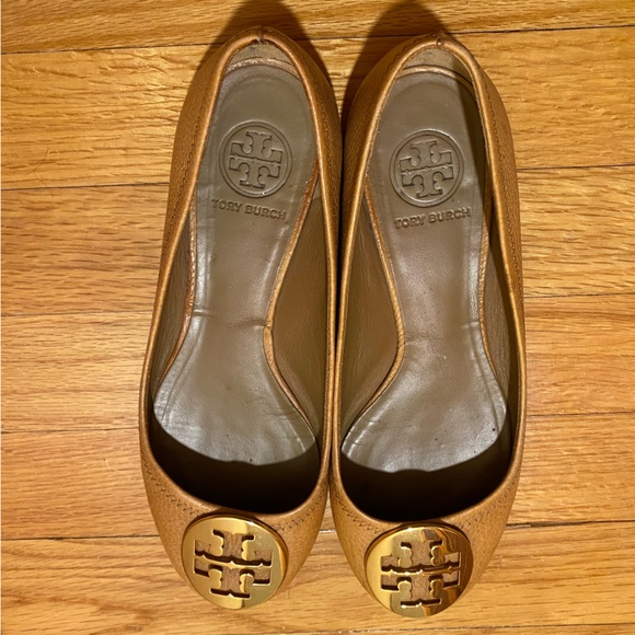 Tan Tory Burch Reva Flats - Picture 3 of 6
